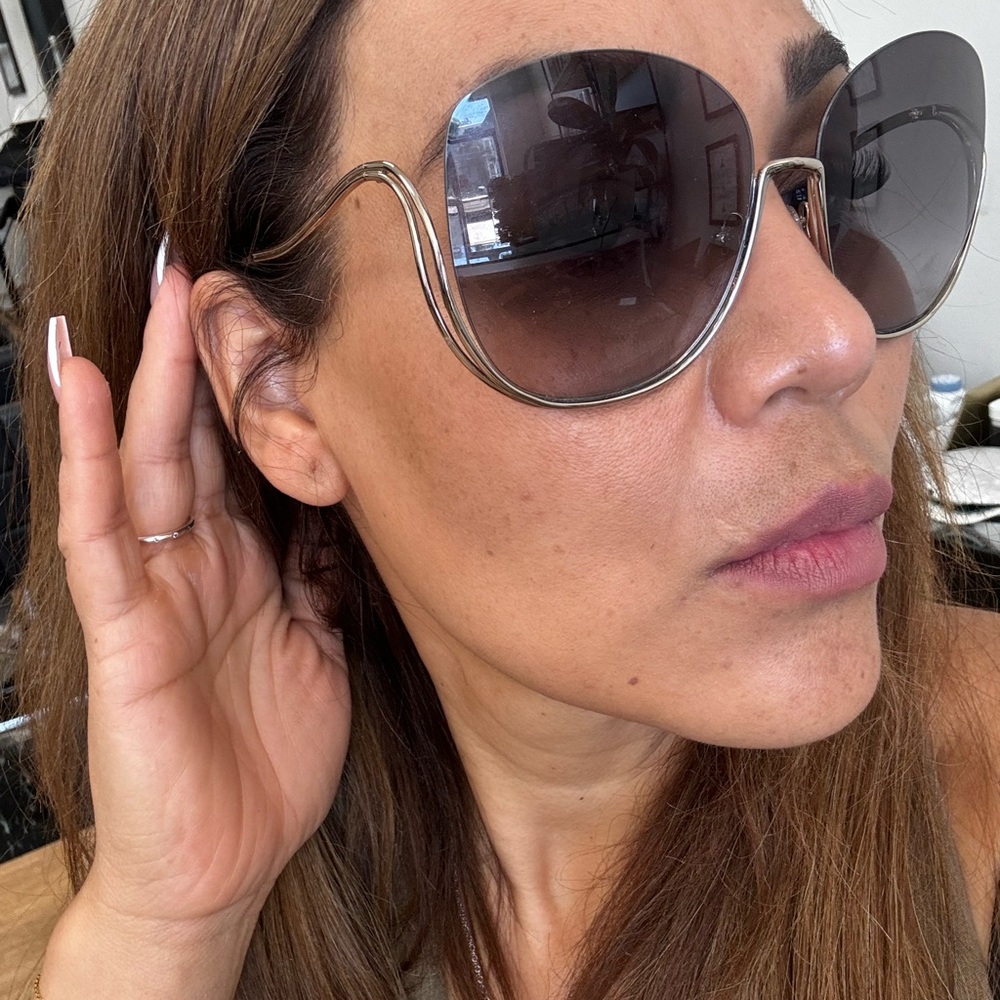 Chloe Women's Gold Oversized Round Sunglasses